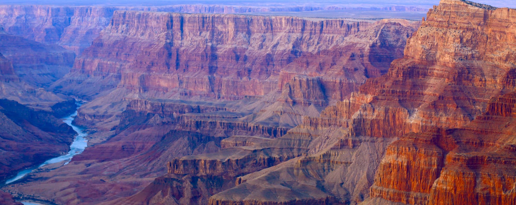 Amerikansk whiskey: Panoramabild över Grand Canyon i USA.